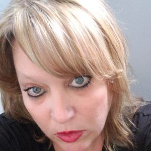 Meet your Posher, Carrie